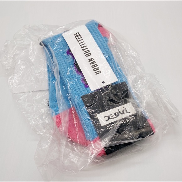 X-GIRL Graffiti Ribbed Sock (1 pair/one size) - Picture 2 of 4